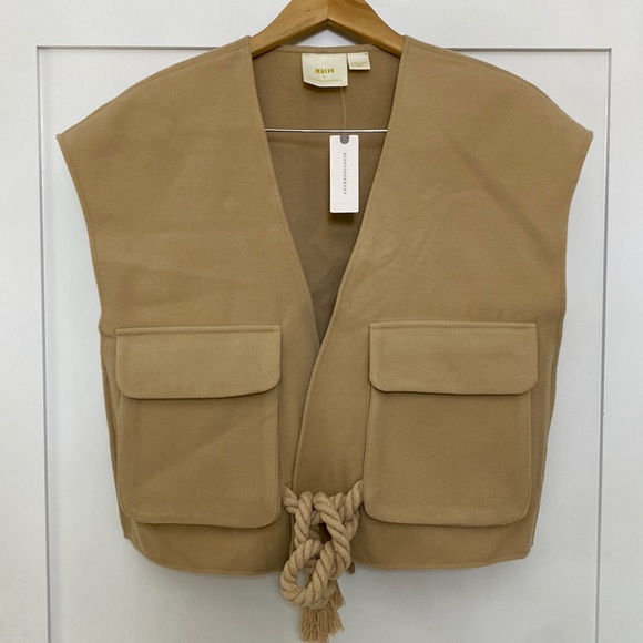New Anthropologie Cropped Sweater Vest Tan One Size with tags ⭐️⭐️⭐️⭐️ - Picture 3 of 17